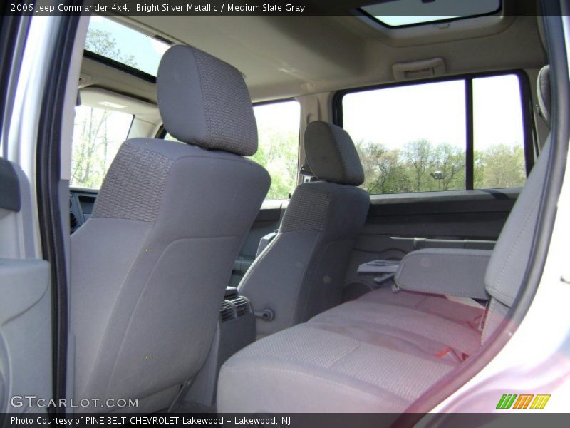 Bright Silver Metallic / Medium Slate Gray 2006 Jeep Commander 4x4