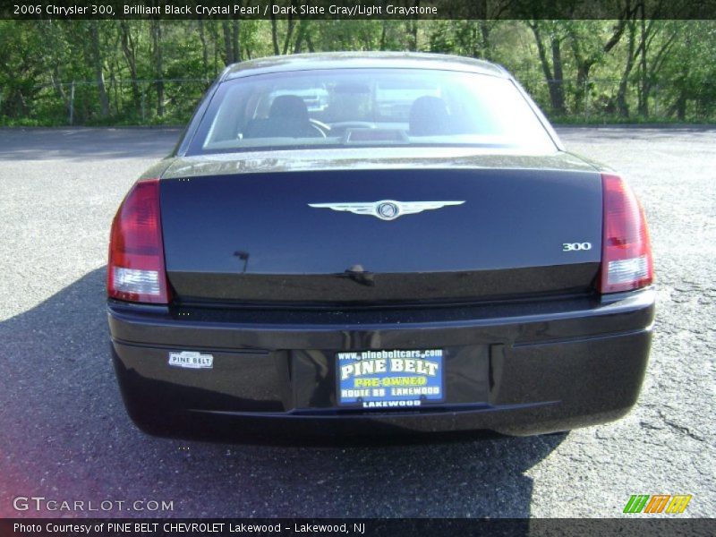 Brilliant Black Crystal Pearl / Dark Slate Gray/Light Graystone 2006 Chrysler 300