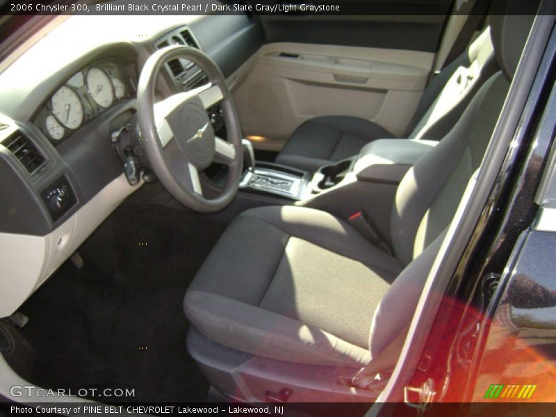 Brilliant Black Crystal Pearl / Dark Slate Gray/Light Graystone 2006 Chrysler 300