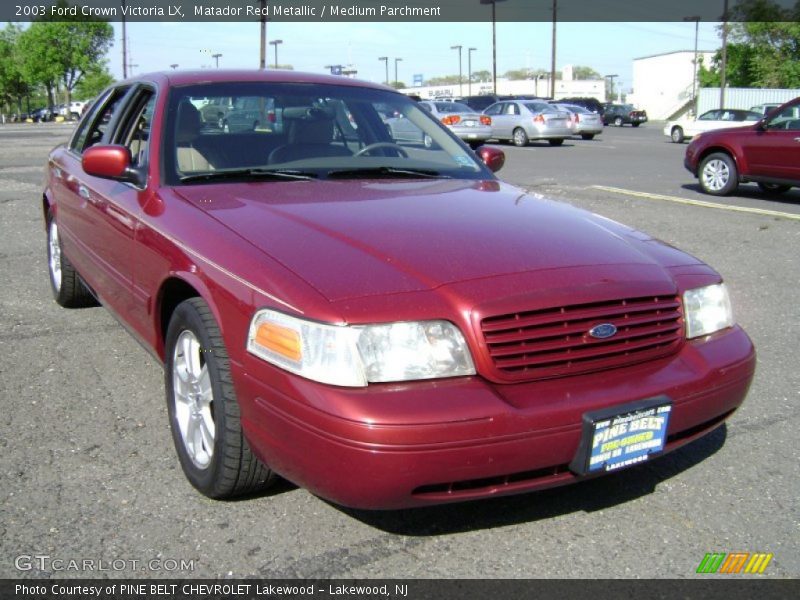 Matador Red Metallic / Medium Parchment 2003 Ford Crown Victoria LX