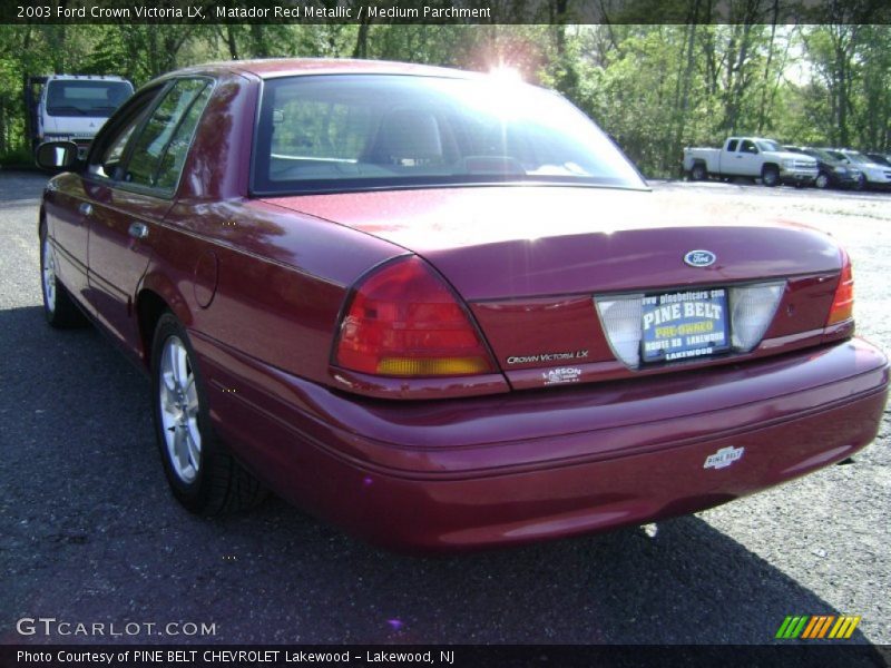 Matador Red Metallic / Medium Parchment 2003 Ford Crown Victoria LX