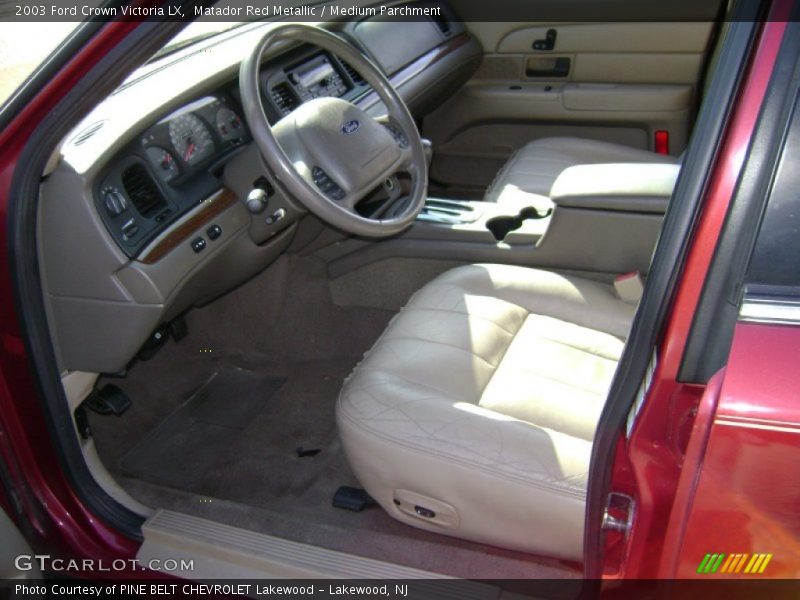 Matador Red Metallic / Medium Parchment 2003 Ford Crown Victoria LX