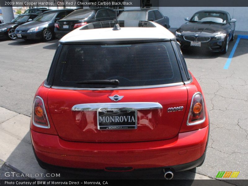 Chili Red / Checkered Carbon Black/Black 2009 Mini Cooper Hardtop