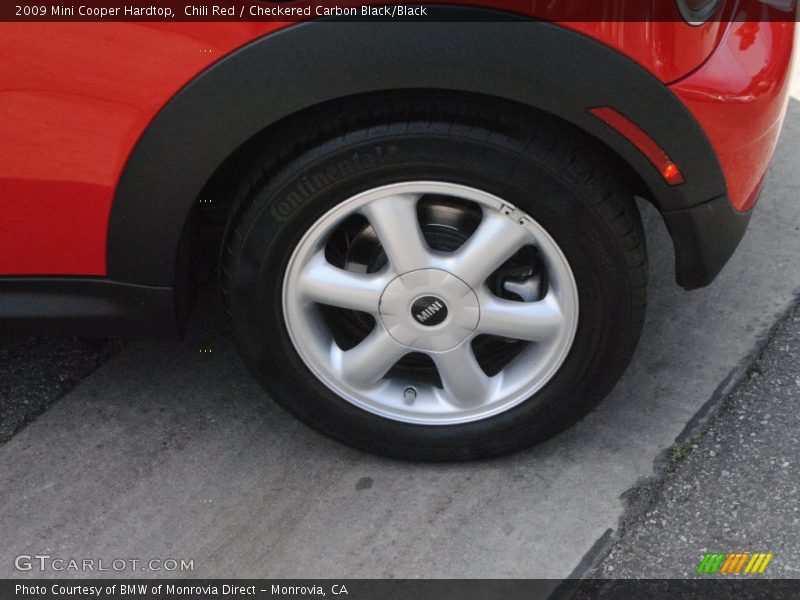 Chili Red / Checkered Carbon Black/Black 2009 Mini Cooper Hardtop