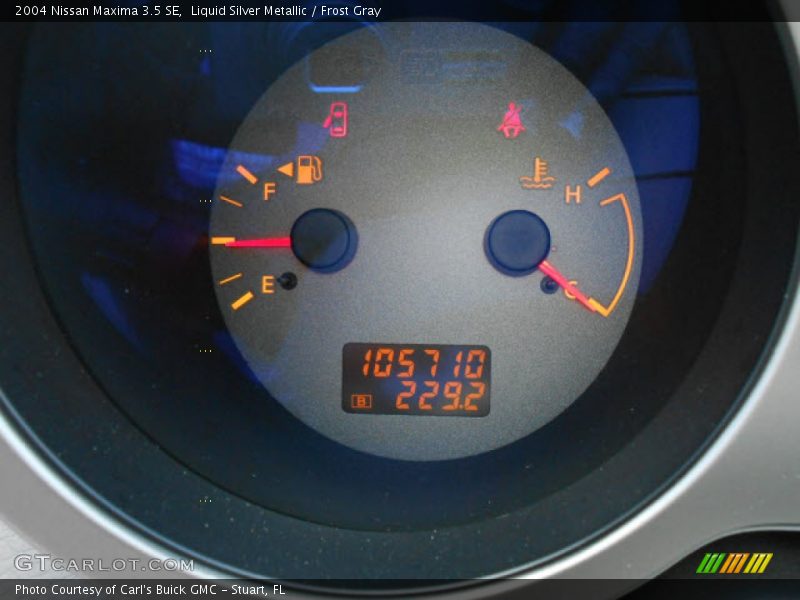 Liquid Silver Metallic / Frost Gray 2004 Nissan Maxima 3.5 SE