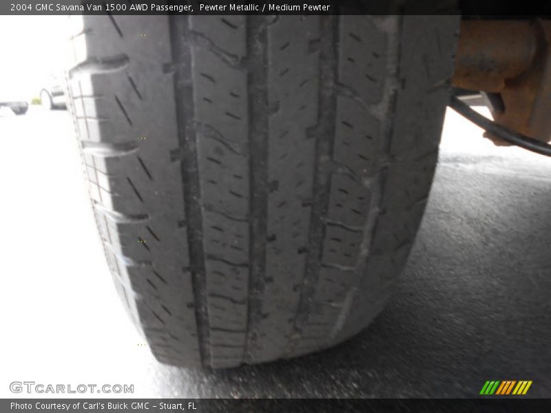 Pewter Metallic / Medium Pewter 2004 GMC Savana Van 1500 AWD Passenger