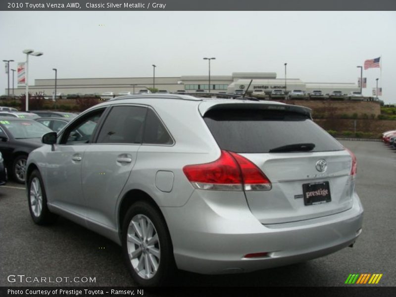 Classic Silver Metallic / Gray 2010 Toyota Venza AWD