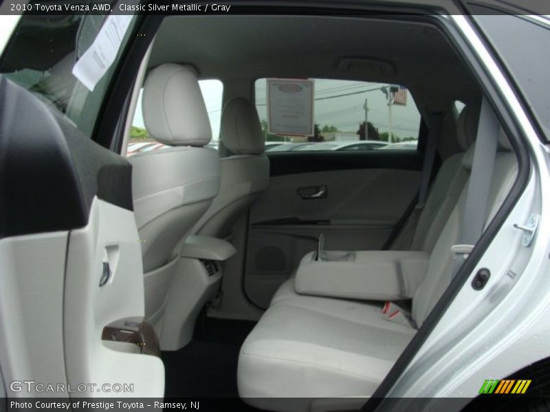 Classic Silver Metallic / Gray 2010 Toyota Venza AWD