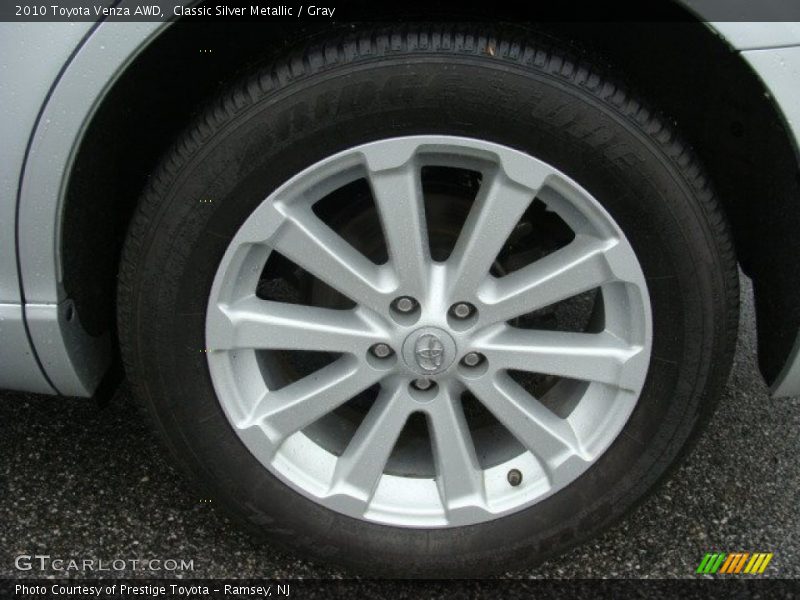 Classic Silver Metallic / Gray 2010 Toyota Venza AWD