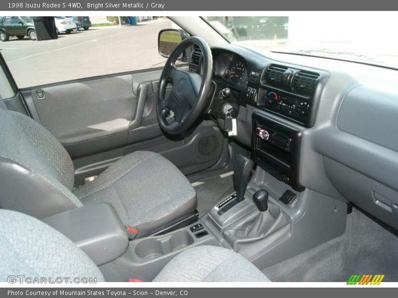 Bright Silver Metallic / Gray 1998 Isuzu Rodeo S 4WD