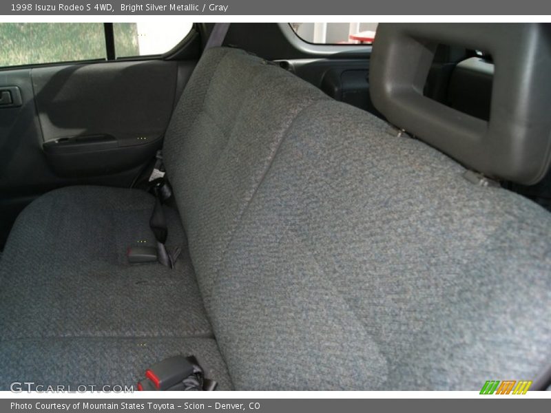 Bright Silver Metallic / Gray 1998 Isuzu Rodeo S 4WD
