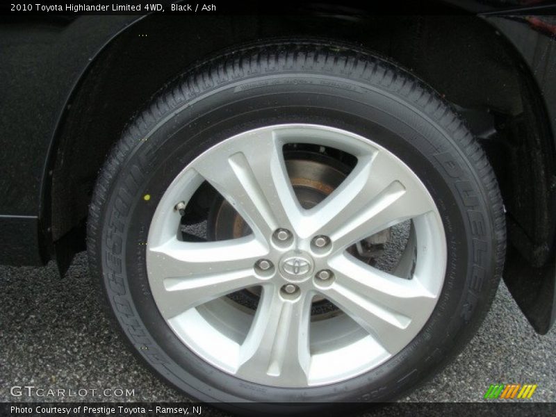 Black / Ash 2010 Toyota Highlander Limited 4WD