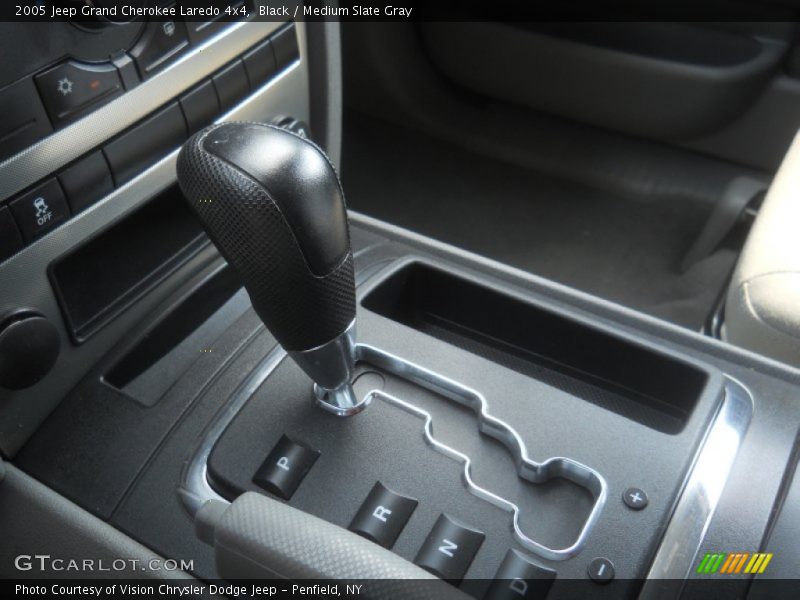Black / Medium Slate Gray 2005 Jeep Grand Cherokee Laredo 4x4