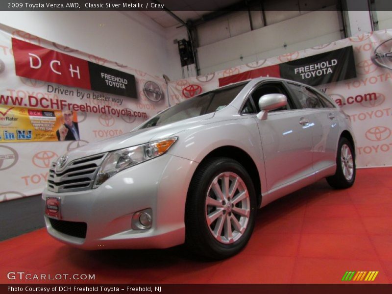Classic Silver Metallic / Gray 2009 Toyota Venza AWD