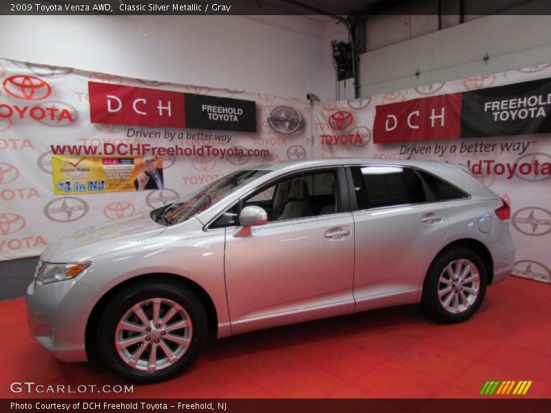 Classic Silver Metallic / Gray 2009 Toyota Venza AWD