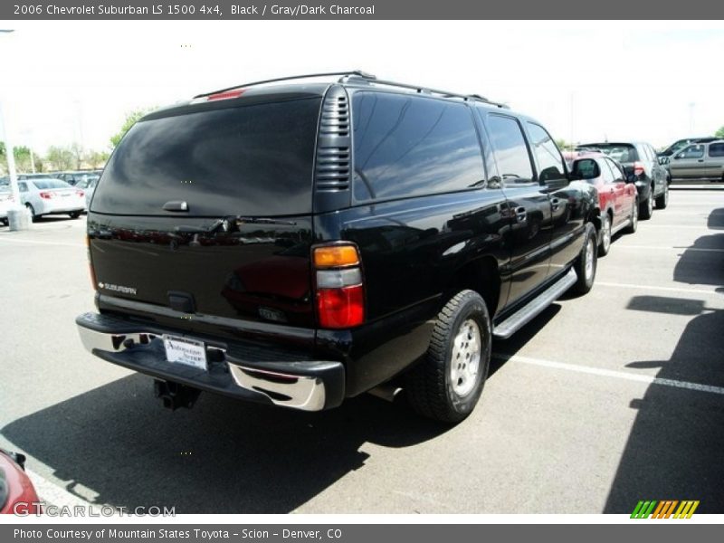 Black / Gray/Dark Charcoal 2006 Chevrolet Suburban LS 1500 4x4