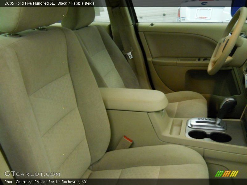 Black / Pebble Beige 2005 Ford Five Hundred SE