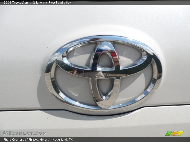 Arctic Frost Pearl / Fawn 2008 Toyota Sienna XLE
