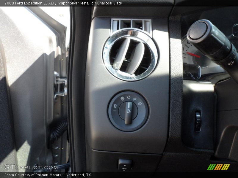 Vapor Silver Metallic / Charcoal Black 2008 Ford Expedition EL XLT