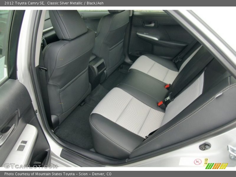 Classic Silver Metallic / Black/Ash 2012 Toyota Camry SE