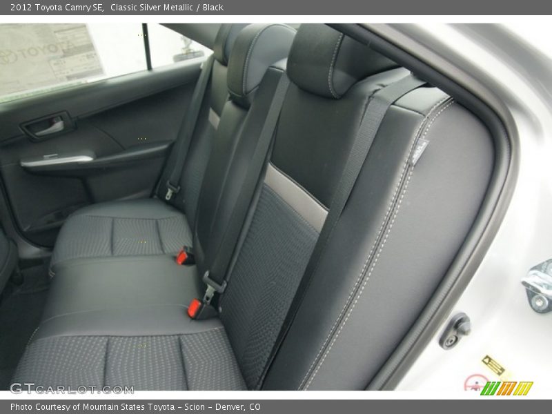 Classic Silver Metallic / Black 2012 Toyota Camry SE
