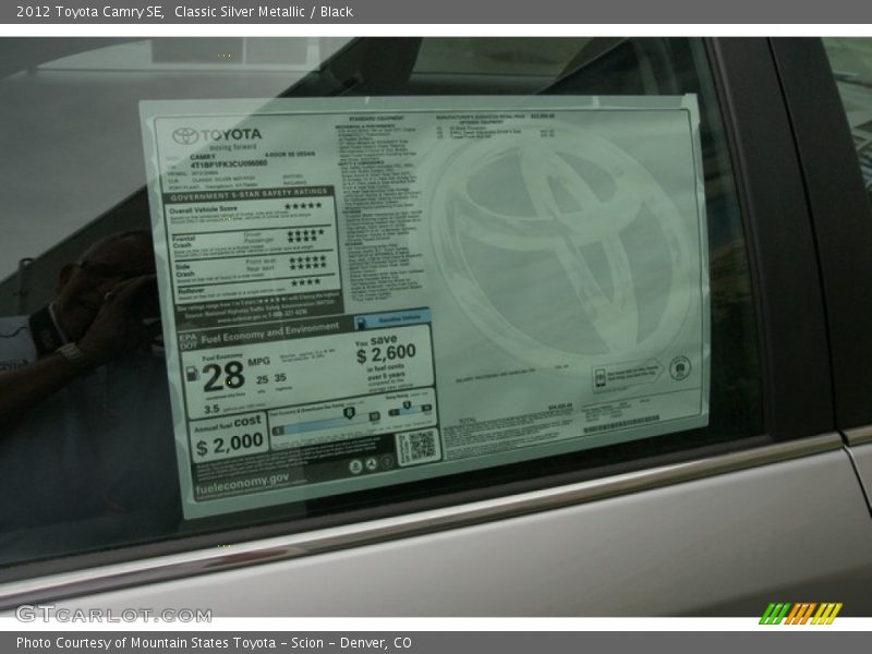 Classic Silver Metallic / Black 2012 Toyota Camry SE