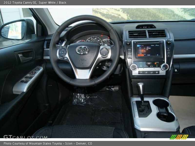 Super White / Black 2012 Toyota Camry SE