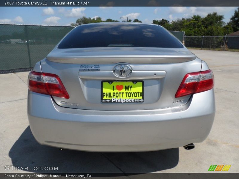 Titanium Metallic / Ash 2007 Toyota Camry XLE