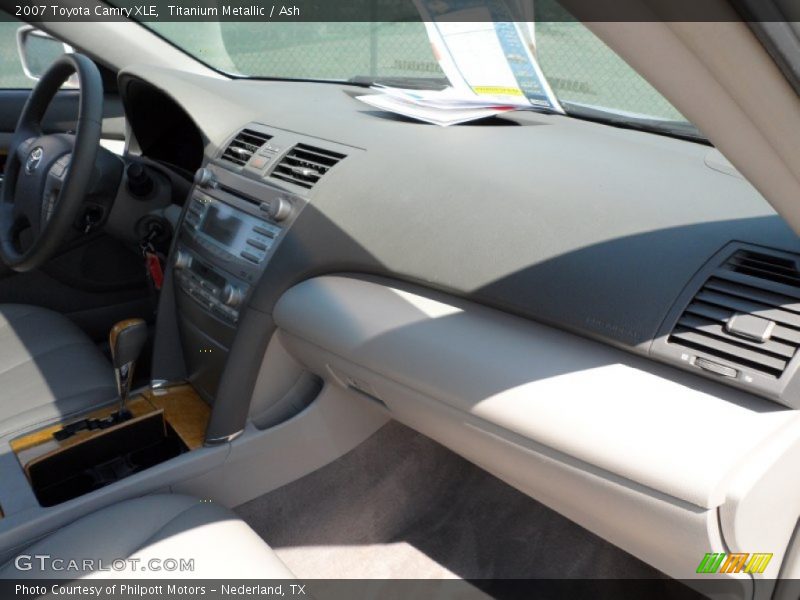 Titanium Metallic / Ash 2007 Toyota Camry XLE