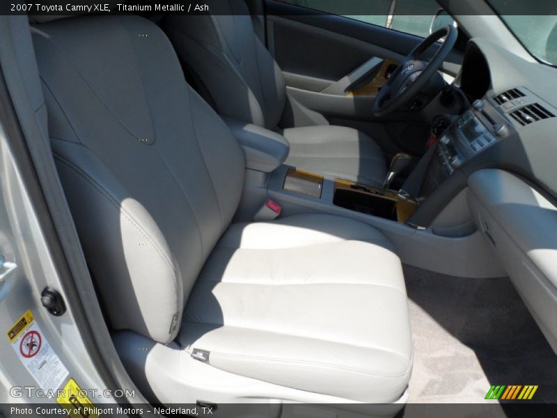 Titanium Metallic / Ash 2007 Toyota Camry XLE