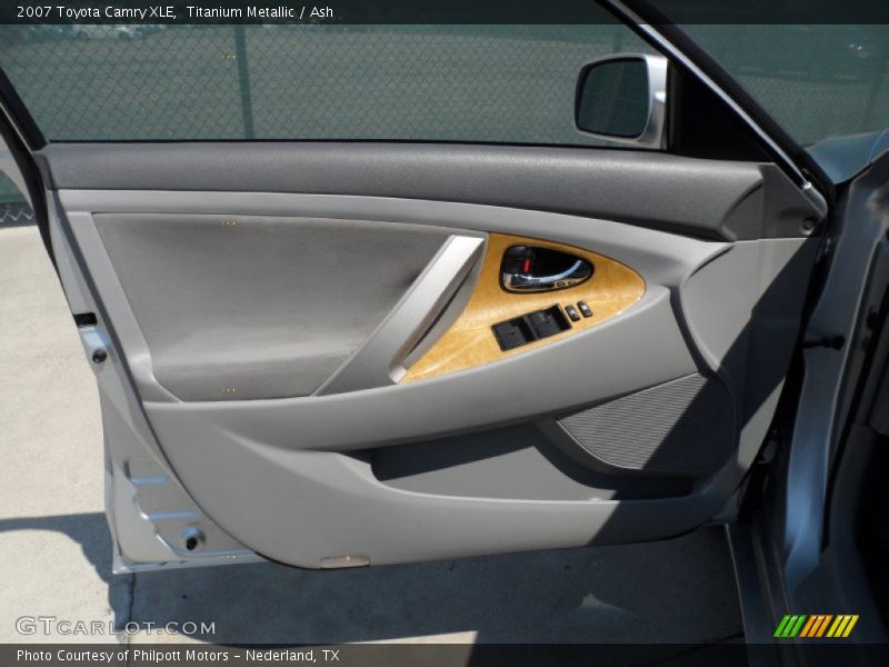 Titanium Metallic / Ash 2007 Toyota Camry XLE