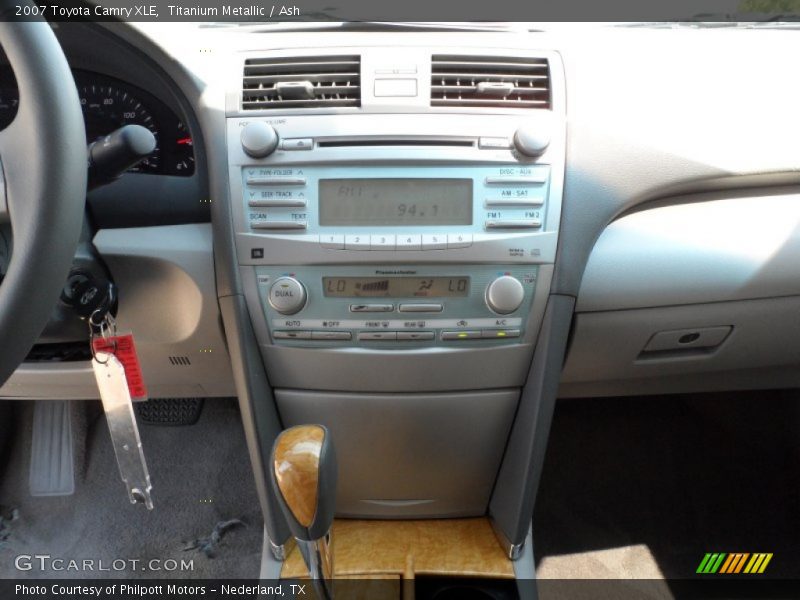 Titanium Metallic / Ash 2007 Toyota Camry XLE
