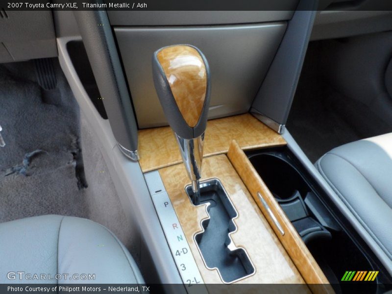 Titanium Metallic / Ash 2007 Toyota Camry XLE