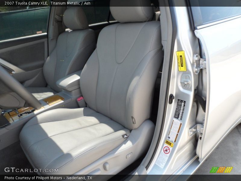 Titanium Metallic / Ash 2007 Toyota Camry XLE