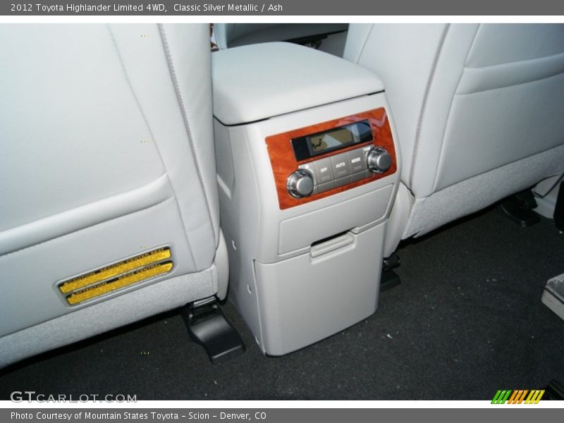 Classic Silver Metallic / Ash 2012 Toyota Highlander Limited 4WD