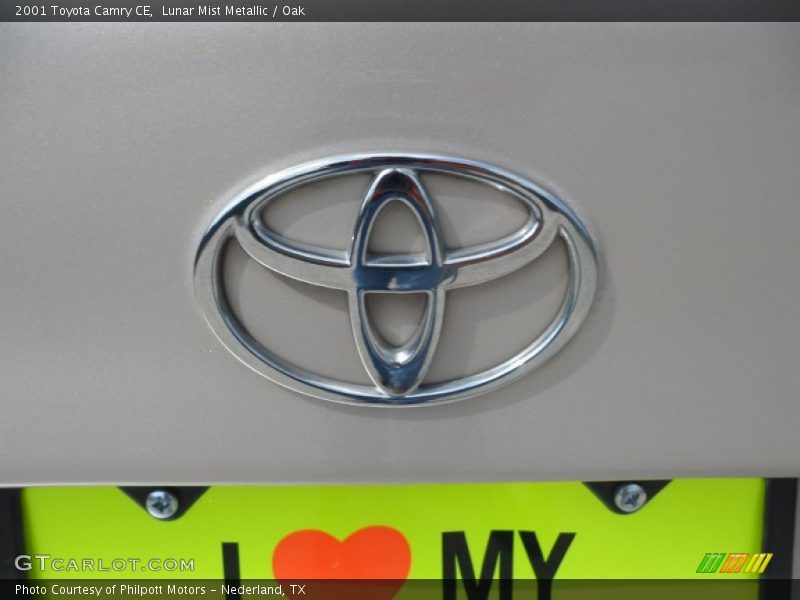 Lunar Mist Metallic / Oak 2001 Toyota Camry CE
