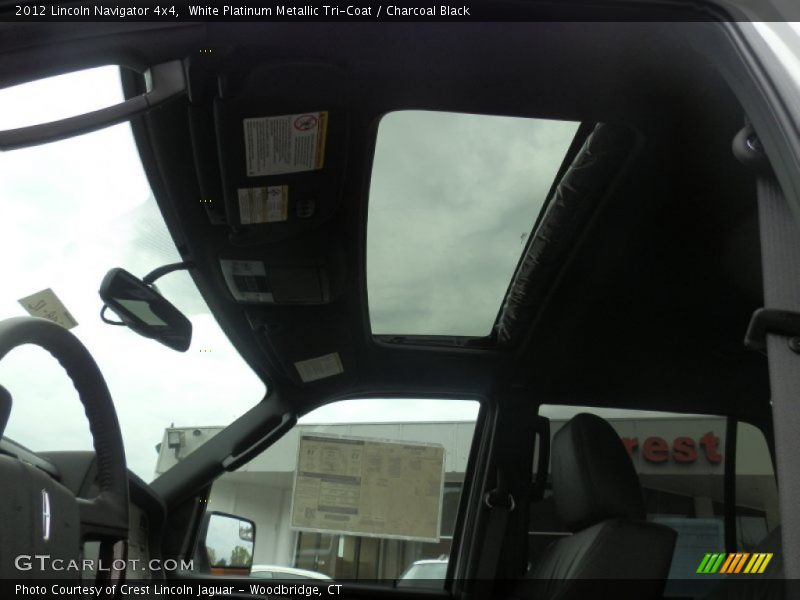White Platinum Metallic Tri-Coat / Charcoal Black 2012 Lincoln Navigator 4x4