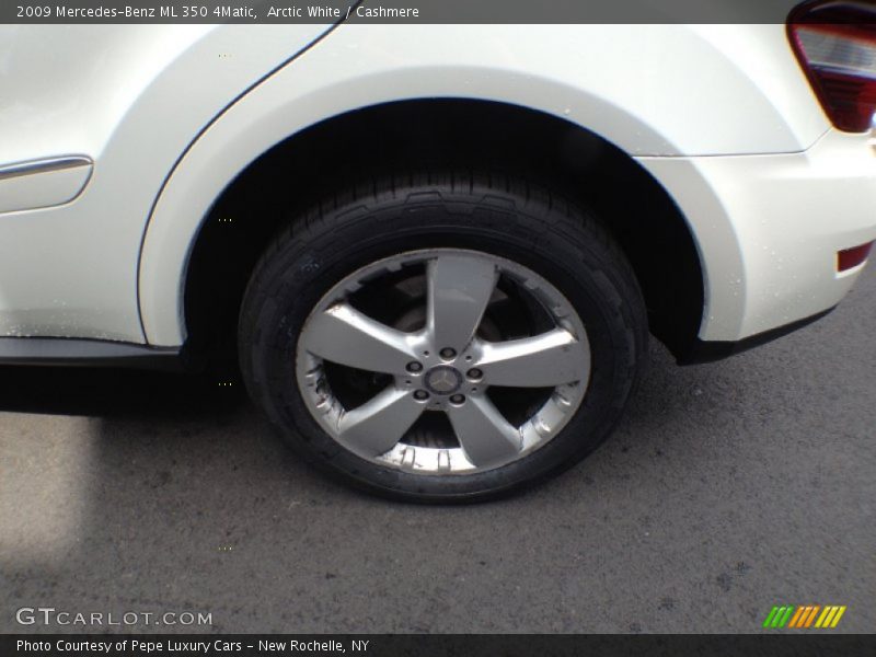 Arctic White / Cashmere 2009 Mercedes-Benz ML 350 4Matic