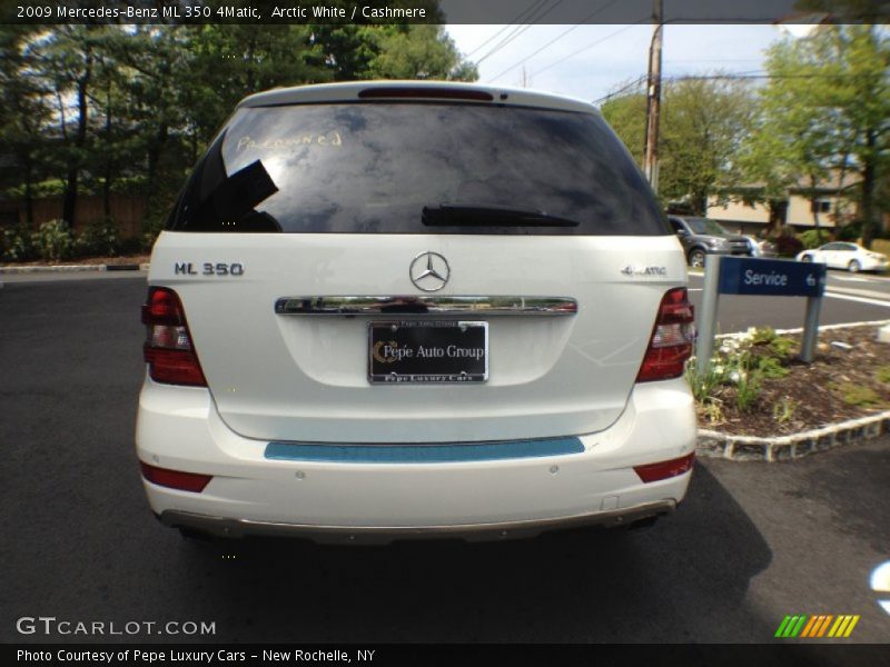 Arctic White / Cashmere 2009 Mercedes-Benz ML 350 4Matic
