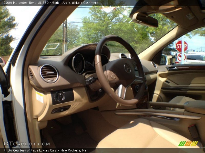Arctic White / Cashmere 2009 Mercedes-Benz ML 350 4Matic