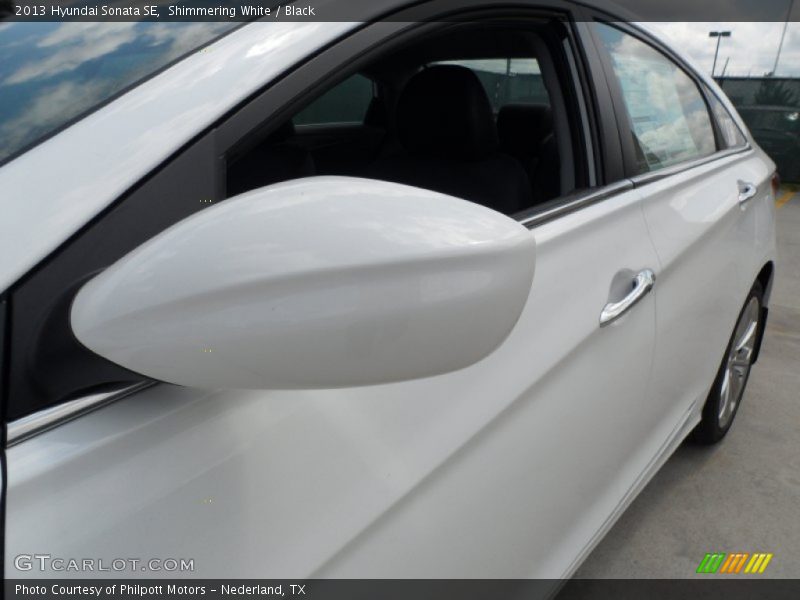 Shimmering White / Black 2013 Hyundai Sonata SE