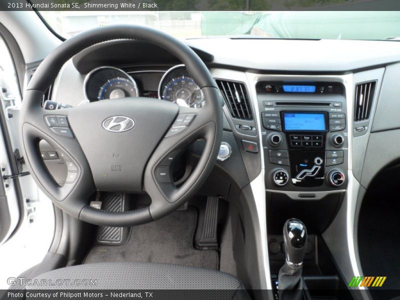 Shimmering White / Black 2013 Hyundai Sonata SE