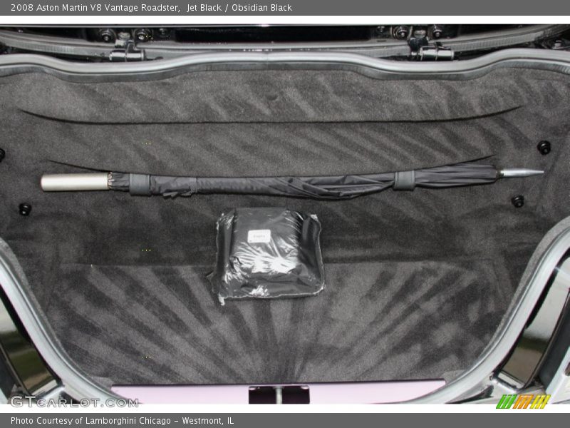  2008 V8 Vantage Roadster Trunk