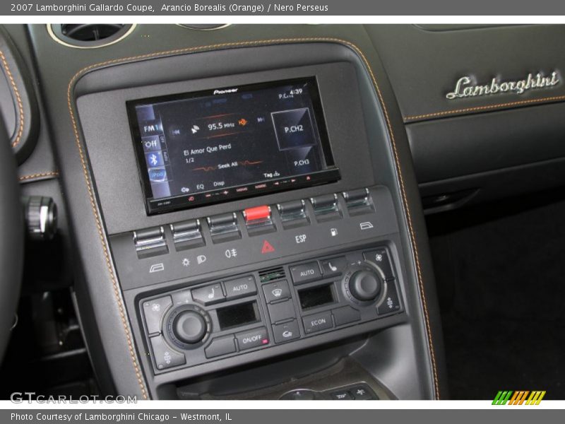 Controls of 2007 Gallardo Coupe