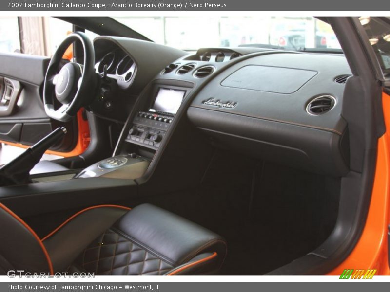 Dashboard of 2007 Gallardo Coupe