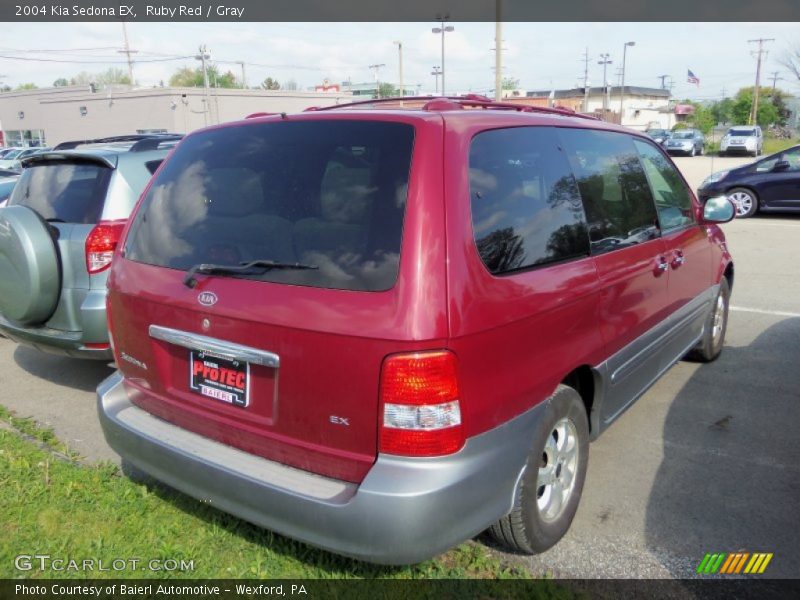 Ruby Red / Gray 2004 Kia Sedona EX