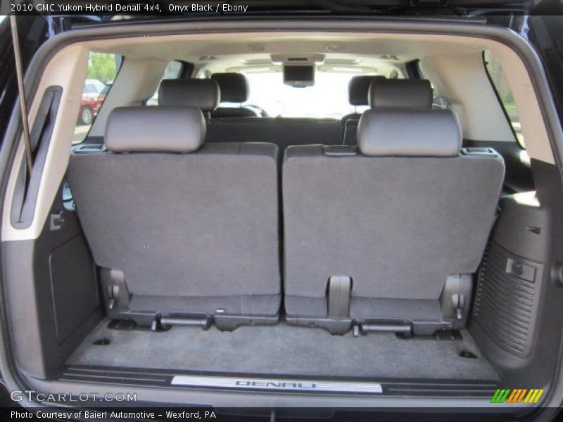  2010 Yukon Hybrid Denali 4x4 Trunk