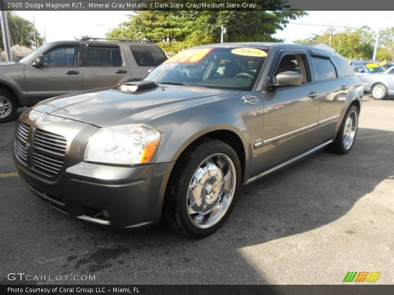 Mineral Gray Metallic / Dark Slate Gray/Medium Slate Gray 2005 Dodge Magnum R/T