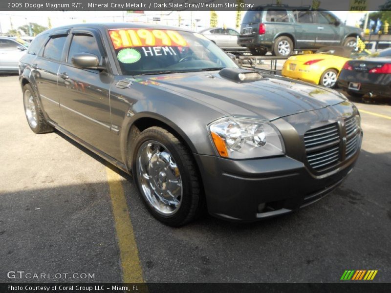 Mineral Gray Metallic / Dark Slate Gray/Medium Slate Gray 2005 Dodge Magnum R/T