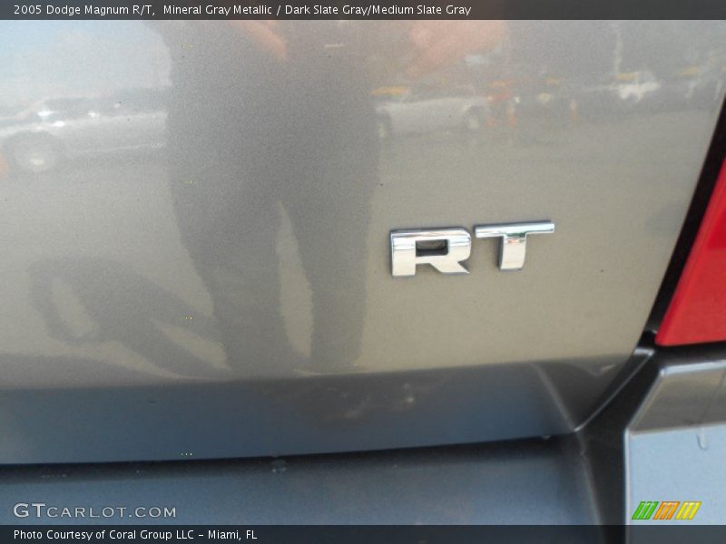 Mineral Gray Metallic / Dark Slate Gray/Medium Slate Gray 2005 Dodge Magnum R/T
